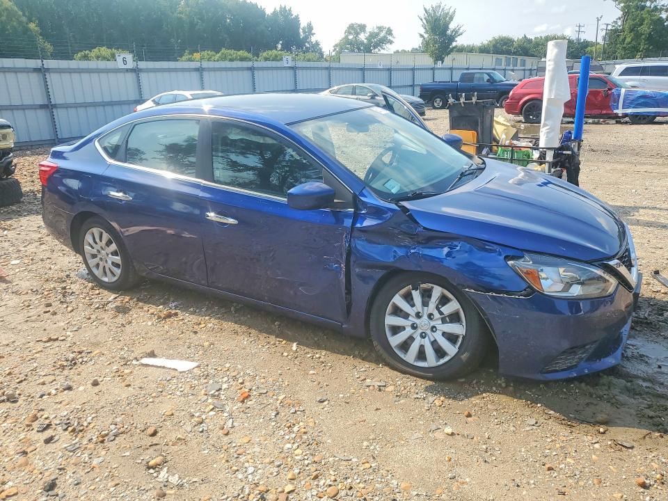 Photo 4 from auction – 2018 NISSAN SENTRA with VIN 3N1AB7APXJY210960