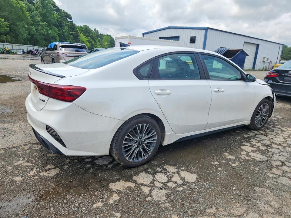 Photo 3 from auction – 2022 KIA FORTE with VIN 3KPF54AD5NE440718