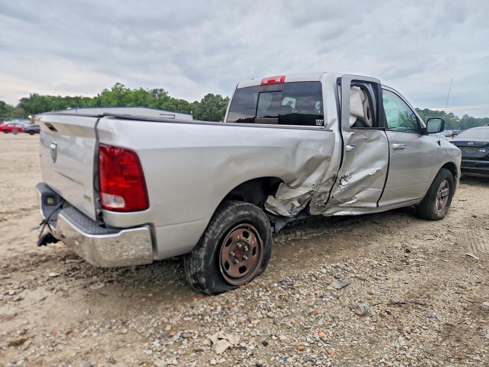 Photo 3 from auction – 2016 RAM 1500 with VIN 1C6RR6GGXGS189202