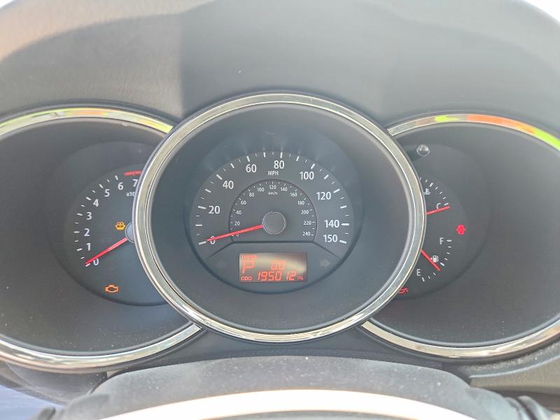 Photo 9 from auction – 2013 KIA SORENTO with VIN 5XYKTDA64DG355991