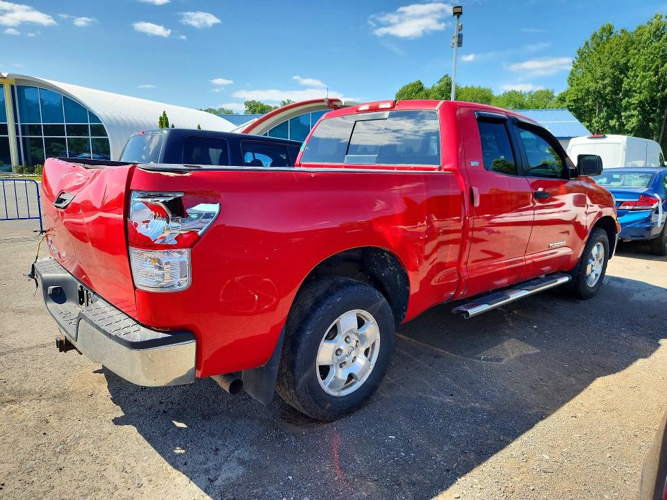 Photo 3 from auction – 2011 TOYOTA TUNDRA with VIN 5TFRM5F16BX032874