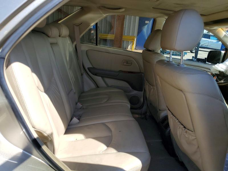 Photo 10 from auction – 2000 LEXUS RX with VIN JT6HF10UXY0157175