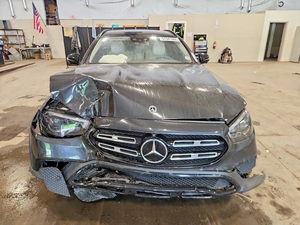 Photo 5 from auction – 2023 MERCEDES-BENZ E with VIN W1KZH6AB4PB184463