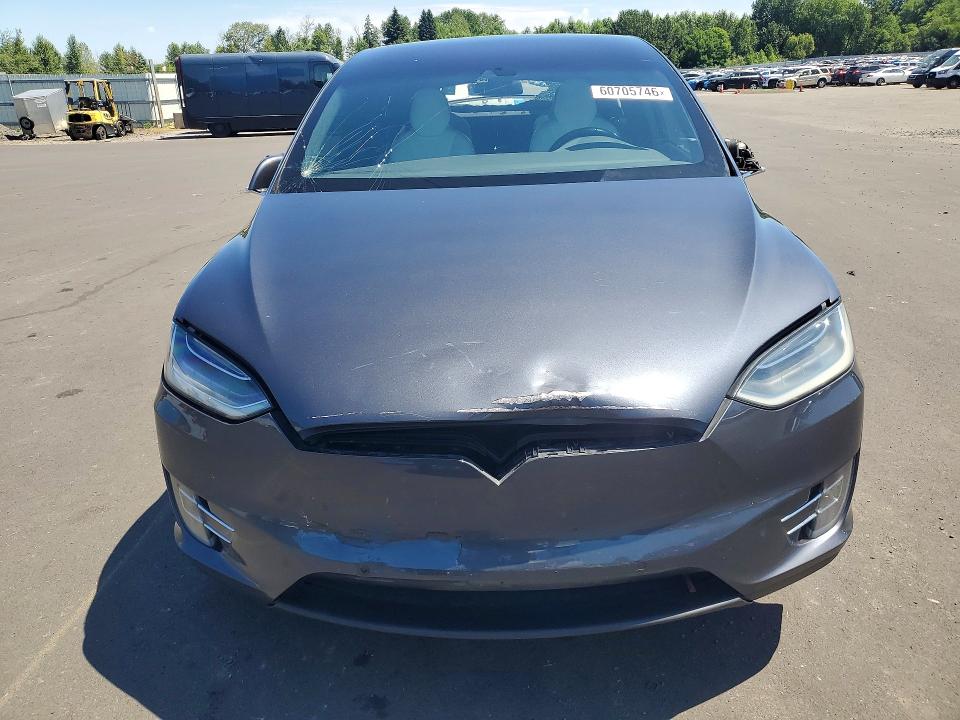 Photo 5 from auction – 2016 TESLA MODEL X with VIN 5YJXCBE24GF005502