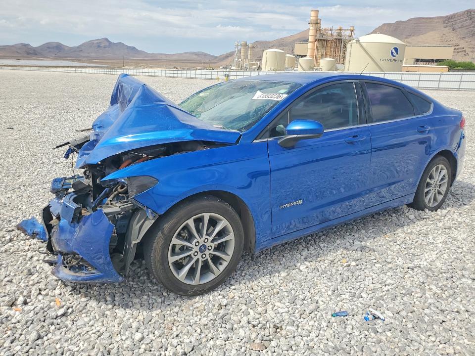 FORD FUSION 2017 with VIN 3FA6P0LUXHR207498 - Photo from auction