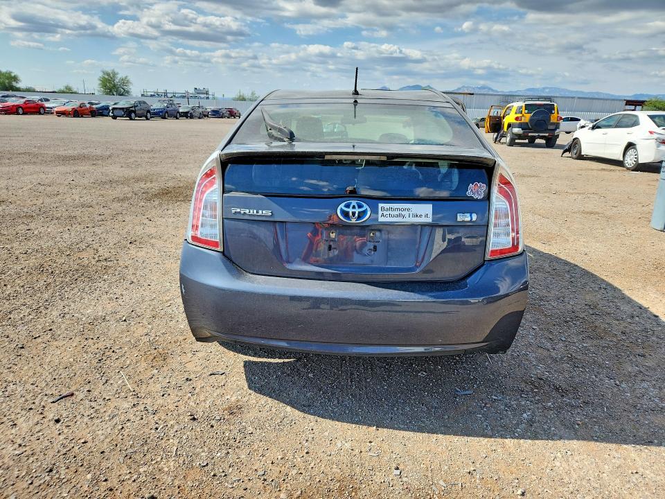 Photo 6 from auction – 2014 TOYOTA PRIUS with VIN JTDKN3DU9E1761328