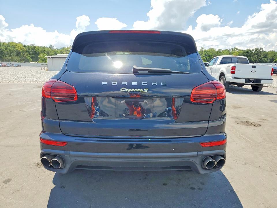 Photo 6 from auction – 2016 PORSCHE CAYENNE with VIN WP1AE2A26GLA62575