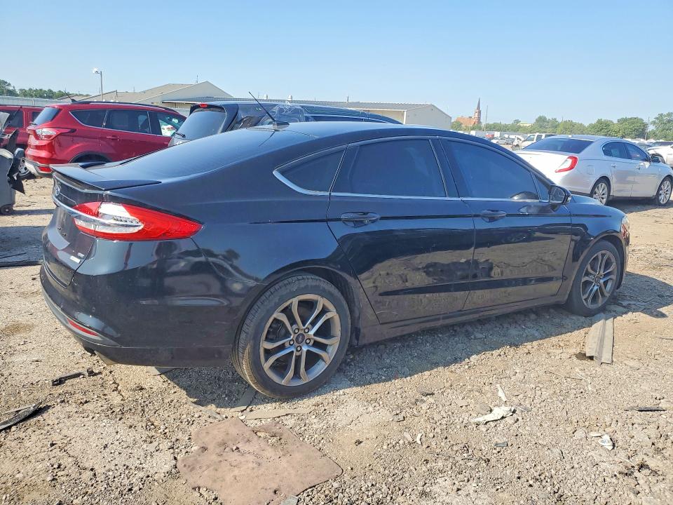 صورة رقم 3 من المزاد - 2017 FORD FUSION مع VIN 3FA6P0HD0HR274667