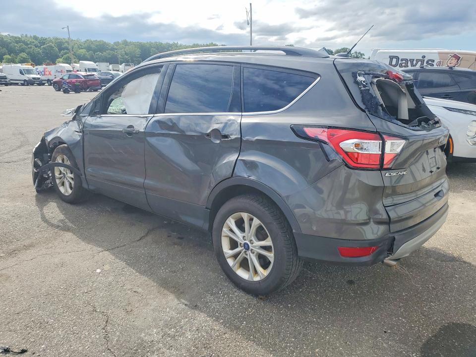 Photo 2 from auction – 2018 FORD ESCAPE with VIN 1FMCU0GD8JUC36959