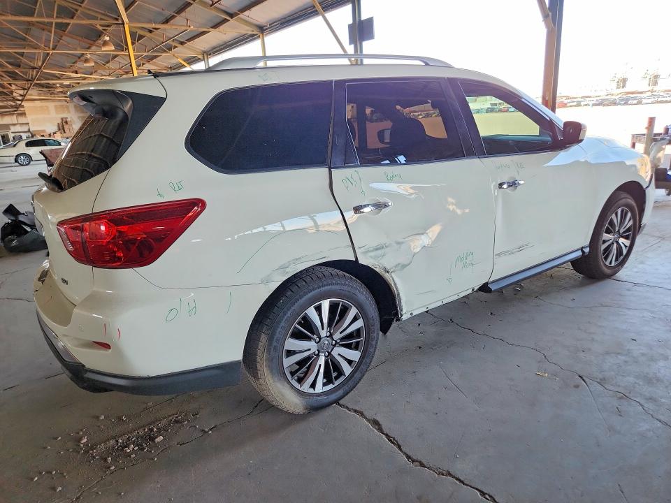 Photo 3 from auction – 2018 NISSAN PATHFINDER with VIN 5N1DR2MN7JC625970