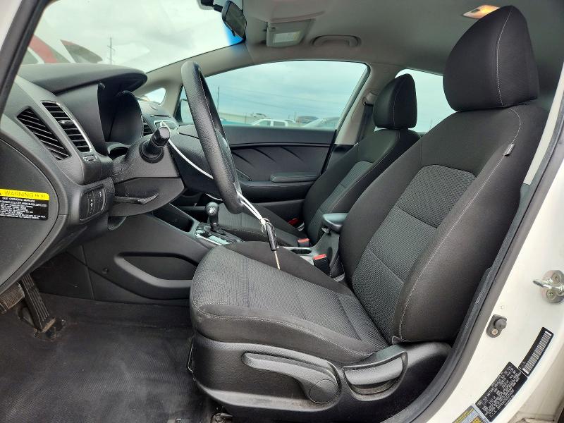 Photo 7 from auction – 2018 KIA FORTE with VIN 3KPFK4A73JE214299
