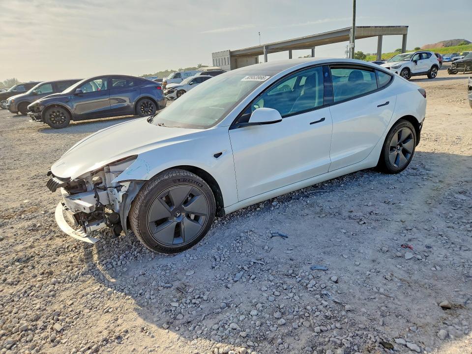 TESLA MODEL 3 2021 with VIN 5YJ3E1EA2MF085078 - Photo from auction