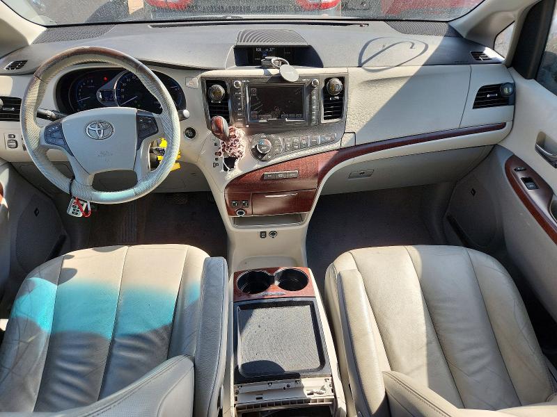 Photo 8 from auction – 2011 TOYOTA SIENNA with VIN 5TDYK3DCXBS025166