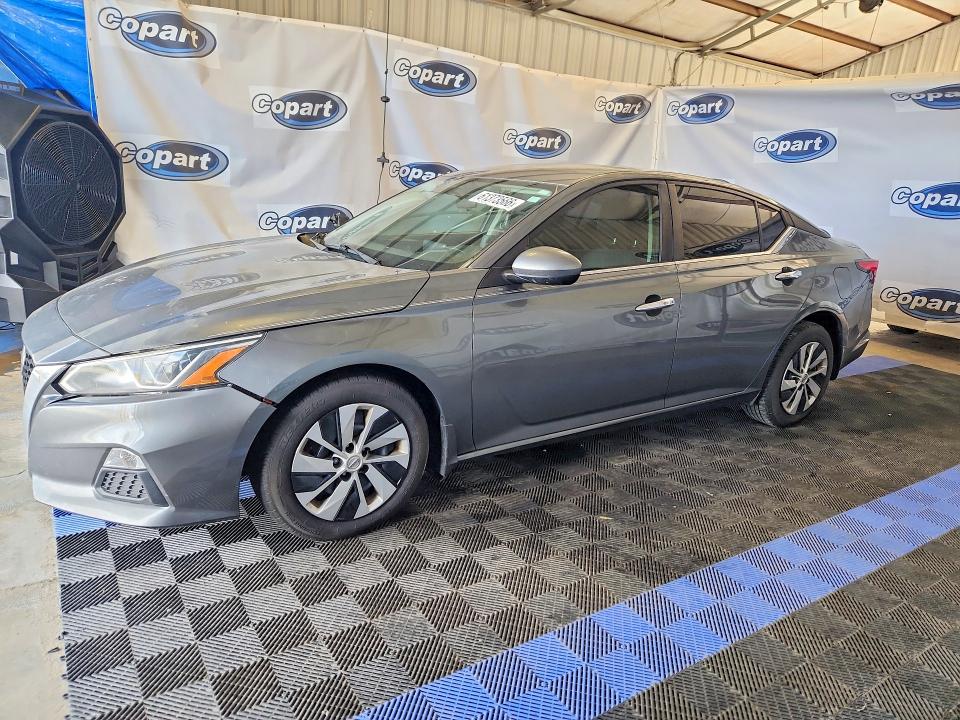 NISSAN ALTIMA 2019 with VIN 1N4BL4BV0KC167143 - Photo from auction