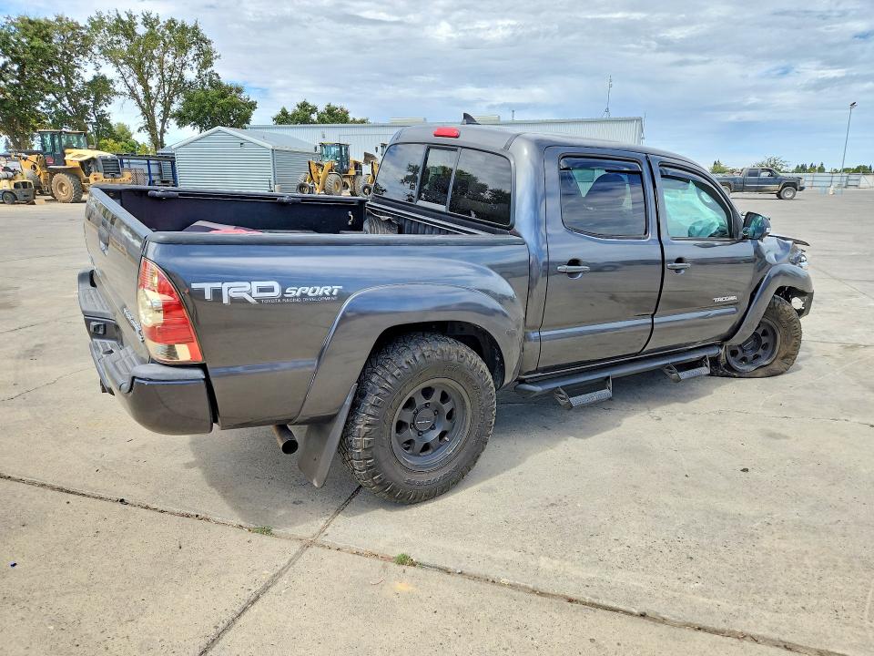 Photo 3 from auction – 2014 TOYOTA TACOMA with VIN 3TMJU4GN3EM167362
