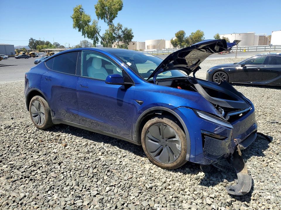 Photo 4 from auction – 2026 TESLA MODEL Y with VIN 7SAYGDED7TF587646
