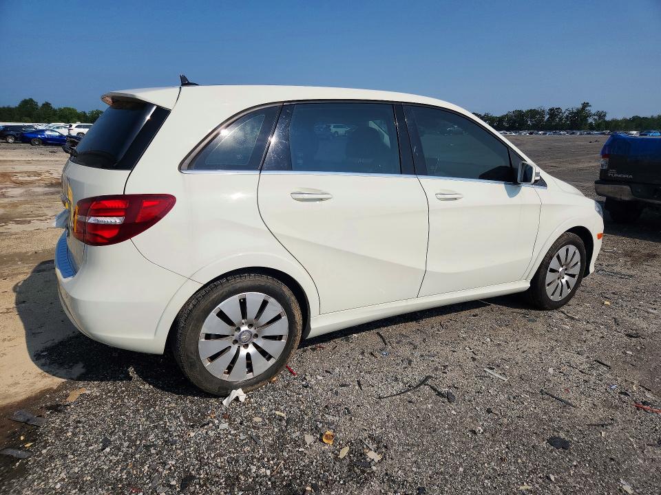 Photo 3 from auction – 2016 MERCEDES-BENZ B with VIN WDDVP9AB4GJ008926
