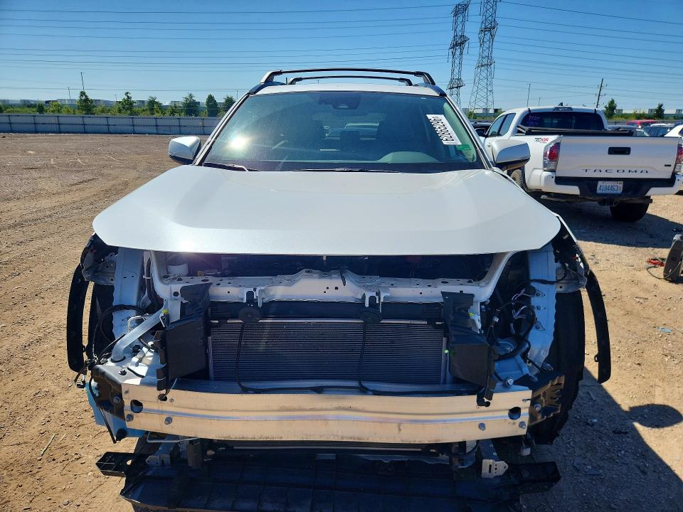 Photo 5 from auction – 2025 TOYOTA RAV4 with VIN 2T3A1RFV9SW524304