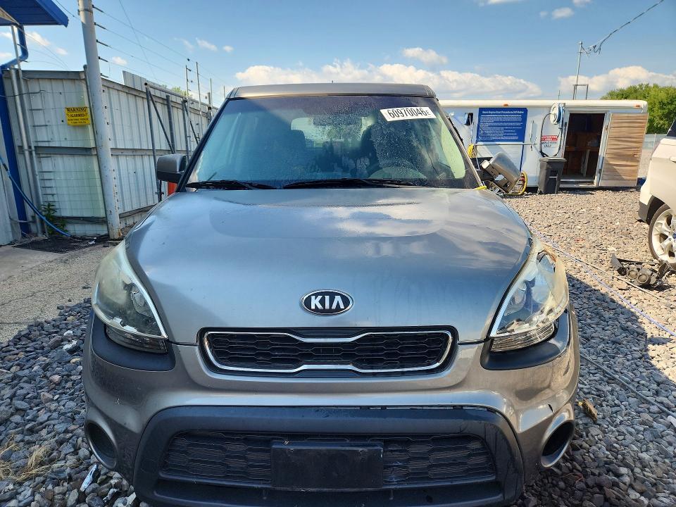 Photo 5 from auction – 2013 KIA SOUL with VIN KNDJT2A59D7490629