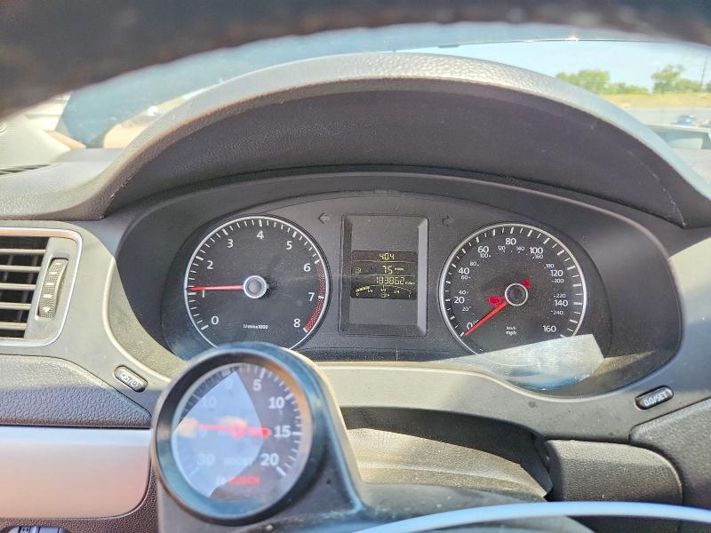 Photo 9 from auction – 2014 VOLKSWAGEN JETTA with VIN 3VWB07AJXEM356885