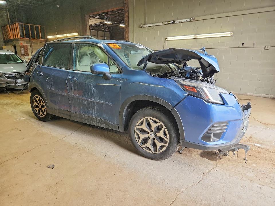 Photo 4 from auction – 2023 SUBARU FORESTER with VIN JF2SKAEC8PH480801