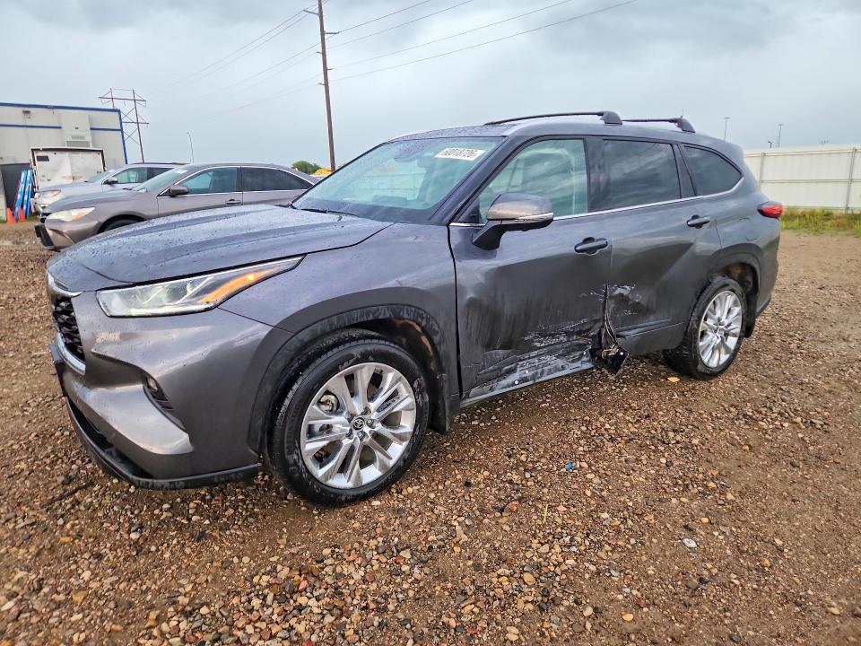 صورة رقم 1 من المزاد - 2023 TOYOTA HIGHLANDER مع VIN 5TDKDRBH2PS035120