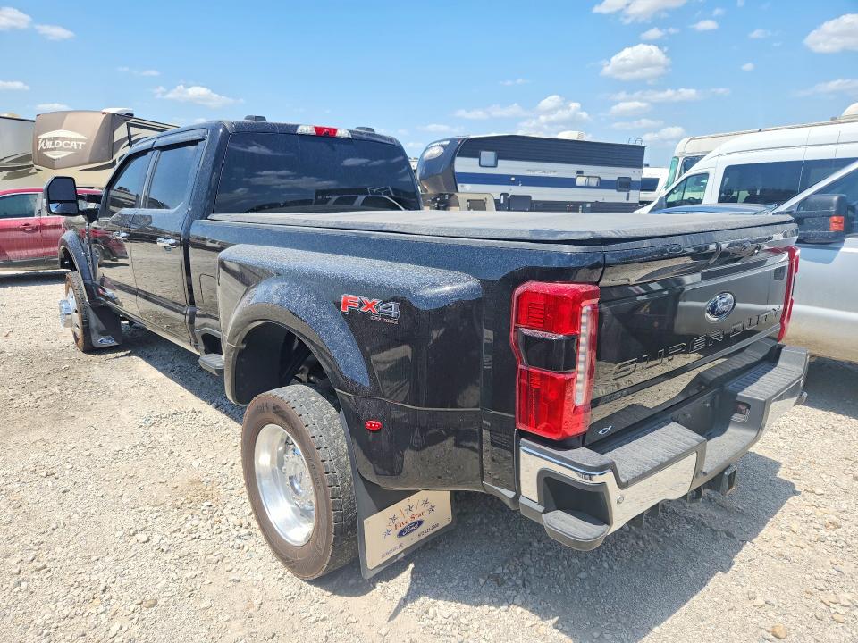 Photo 2 from auction – 2026 FORD F450 with VIN 1FT8W4DMXTEC74027