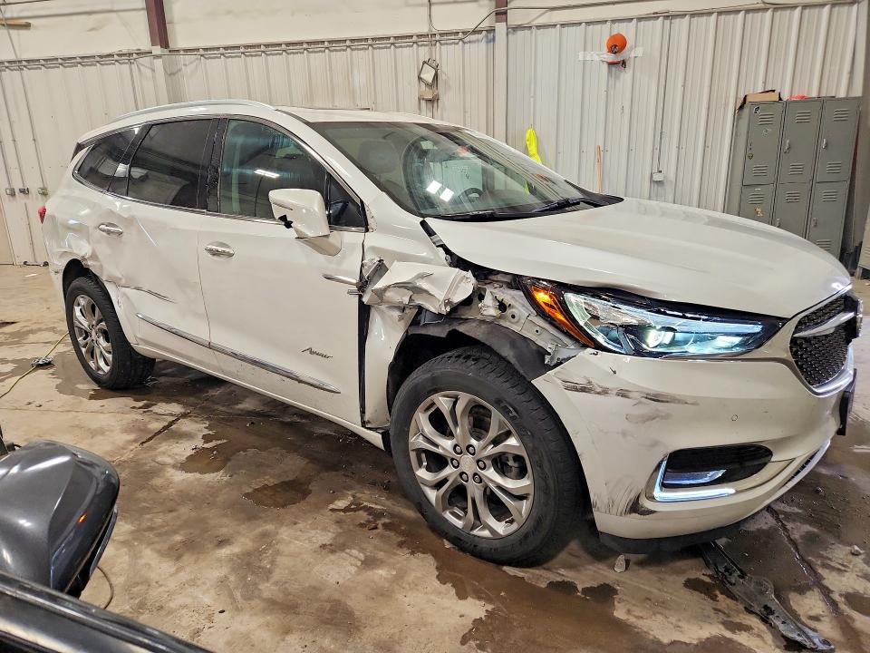 Photo 4 from auction – 2021 BUICK ENCLAVE with VIN 5GAEVCKW0MJ188742