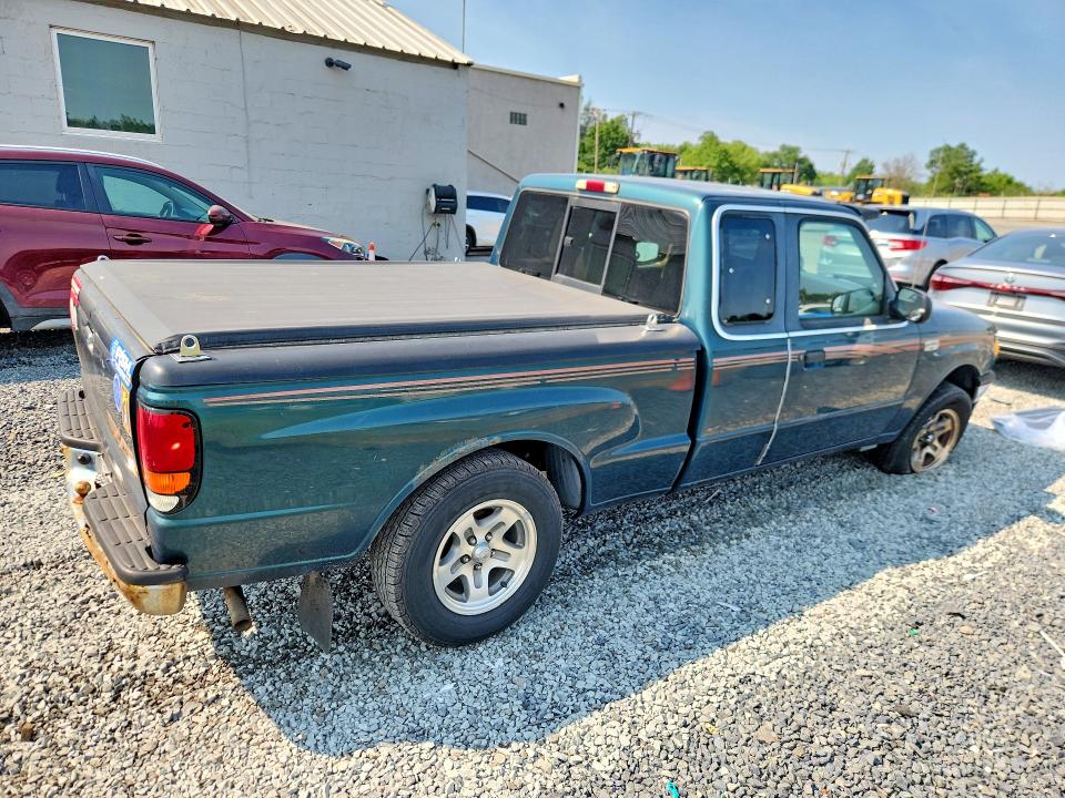 Photo 3 from auction – 1998 MAZDA B4000 with VIN 4F4YR16X3WTM16657