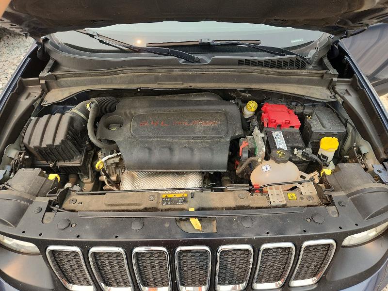 Photo 11 from auction – 2021 JEEP RENEGADE with VIN ZACNJDBB5MPM41001