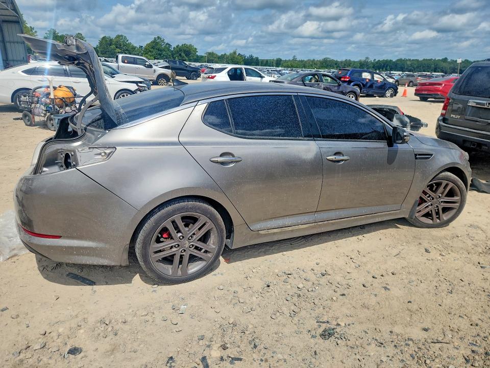Photo 3 from auction – 2013 KIA OPTIMA with VIN 5XXGR4A61DG213641