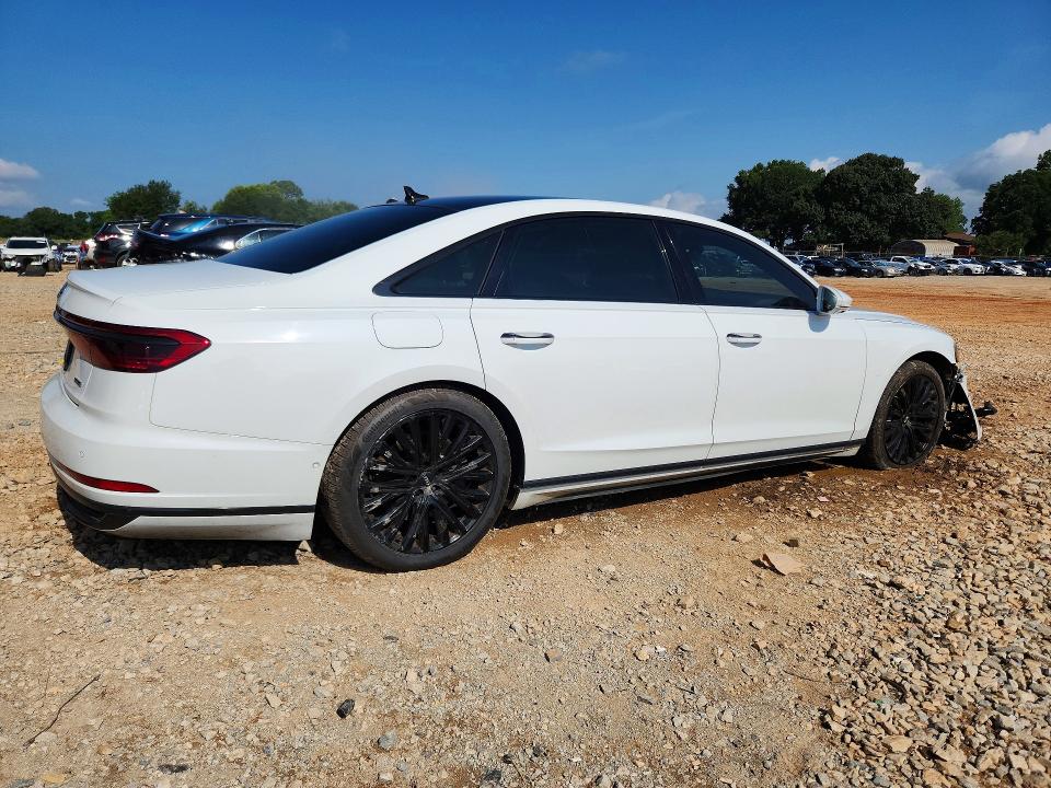 Photo 3 from auction – 2019 AUDI A8 with VIN WAU8DAF89KN013116