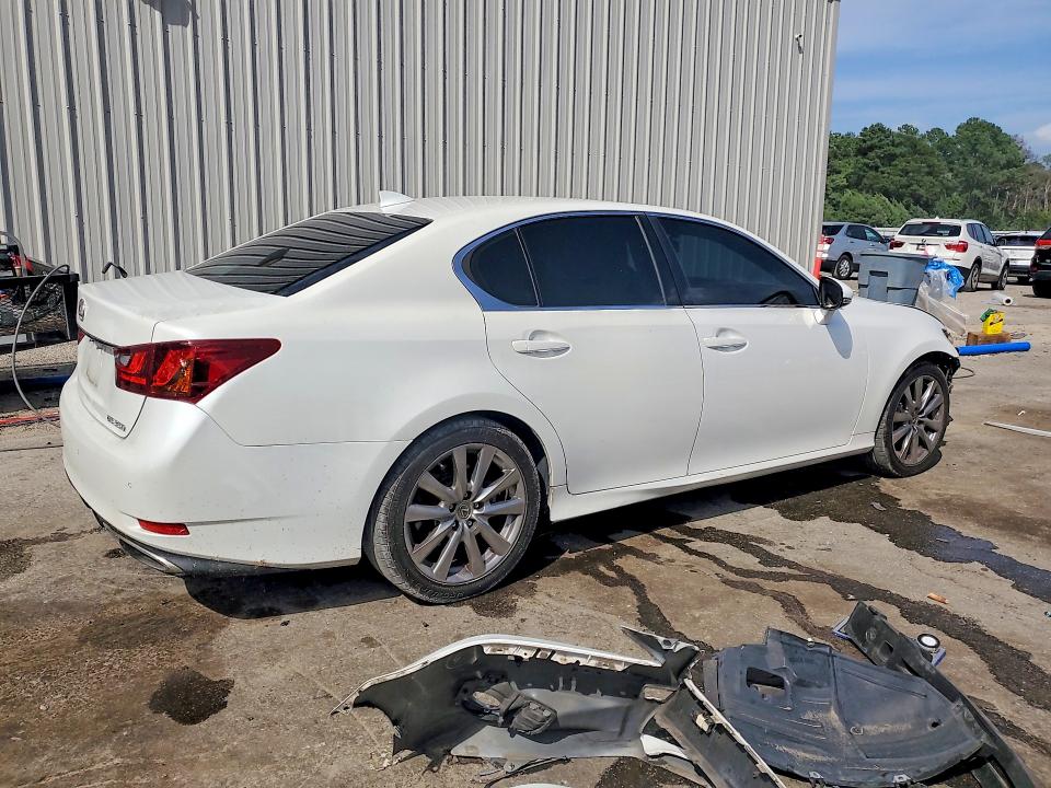 Photo 3 from auction – 2015 LEXUS GS with VIN JTHBE1BL3FA009350