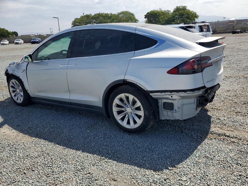 Photo 2 from auction – 2016 TESLA MODEL X with VIN 5YJXCAE24GF019426