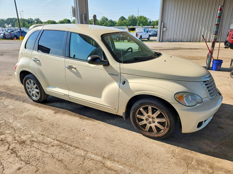 Photo 4 from auction – 2006 CHRYSLER PT CRUISER with VIN 3A4FY48B06T324541