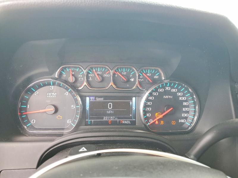 Photo 9 from auction – 2018 CHEVROLET TAHOE with VIN 1GNSCBKC4JR108323