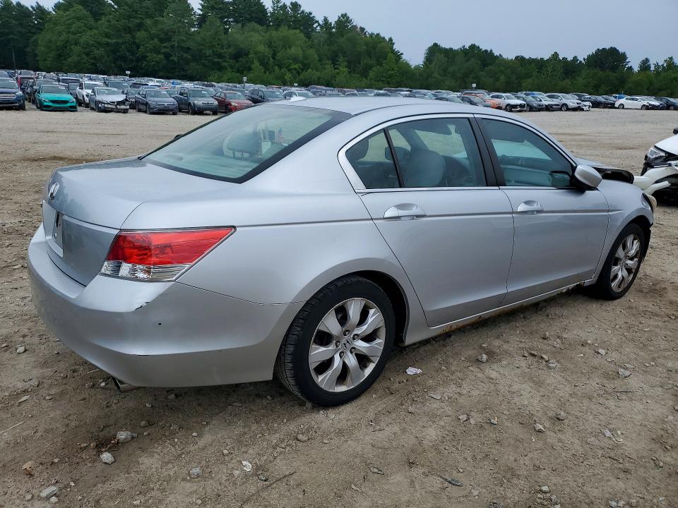 Photo 3 from auction – 2010 HONDA ACCORD with VIN 1HGCP2F89AA097374