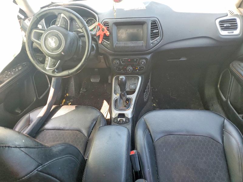 Photo 8 from auction – 2018 JEEP COMPASS with VIN 3C4NJDBB2JT433901