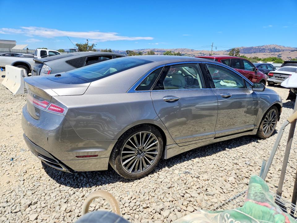 Photo 3 from auction – 2015 LINCOLN MKZ with VIN 3LN6L2LU9FR603240