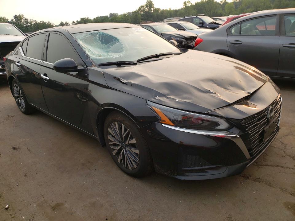 Снимка 4 от търг – 2023 NISSAN ALTIMA с VIN 1N4BL4DV9PN399085