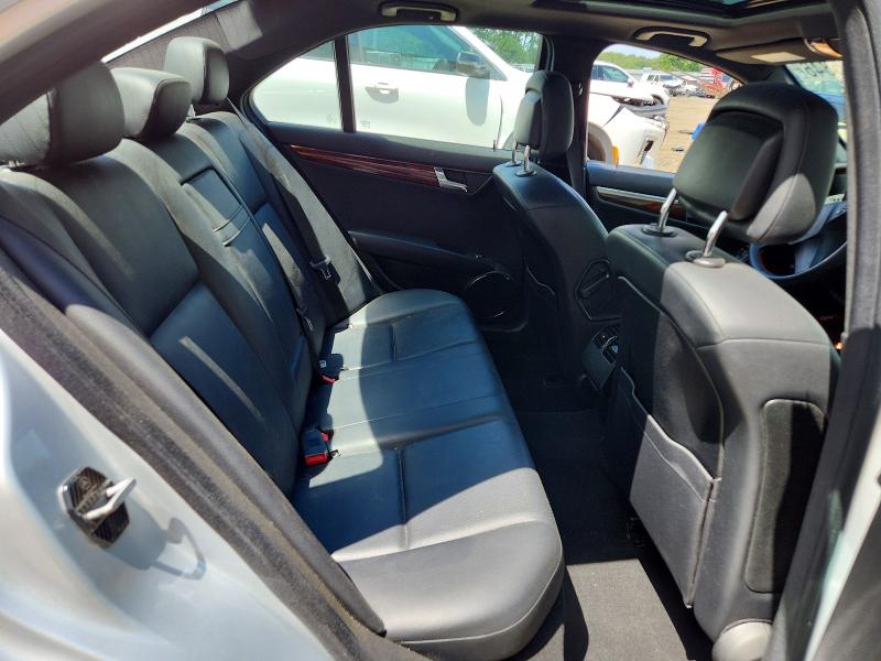 Photo 10 from auction – 2010 MERCEDES-BENZ C with VIN WDDGF8BB1AR130186