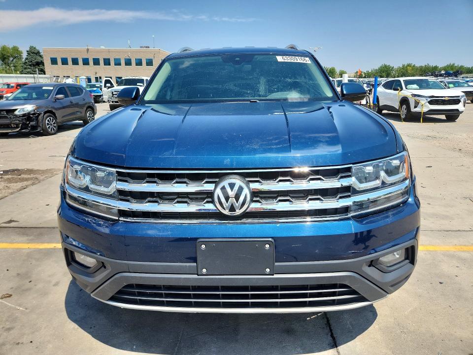 Photo 5 from auction – 2018 VOLKSWAGEN ATLAS with VIN 1V2LR2CA1JC513355