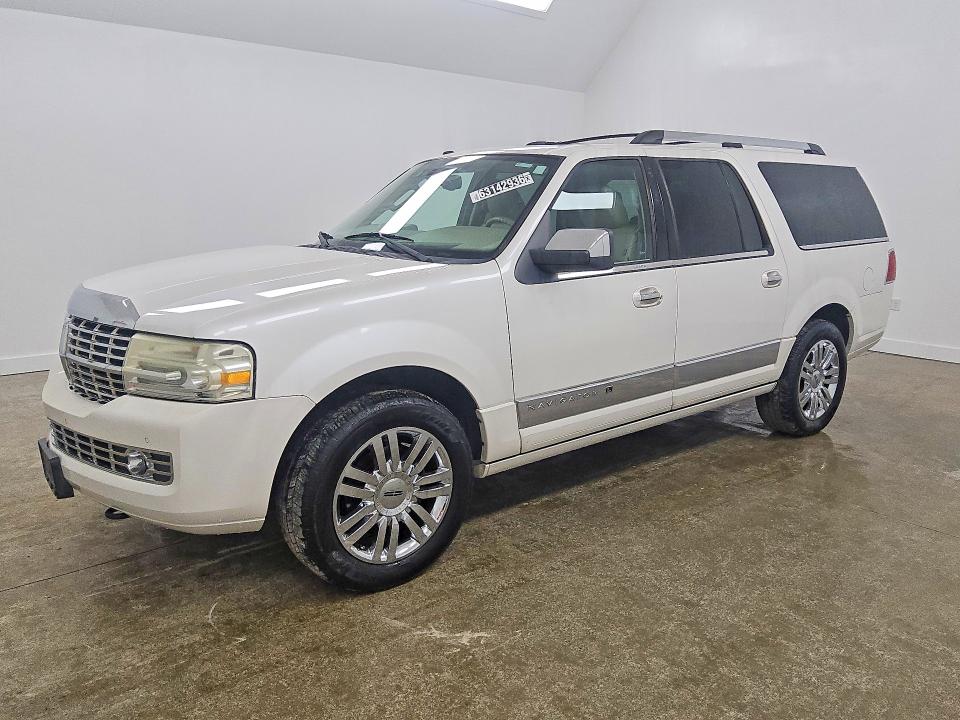 LINCOLN NAVIGATOR 2010 with VIN 5LMJJ3J52AEJ05228 - Photo from auction