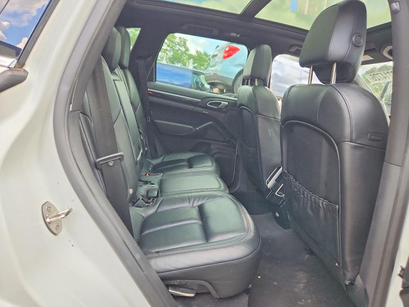 Photo 11 from auction – 2016 PORSCHE CAYENNE with VIN WP1AA2A23GLA06105
