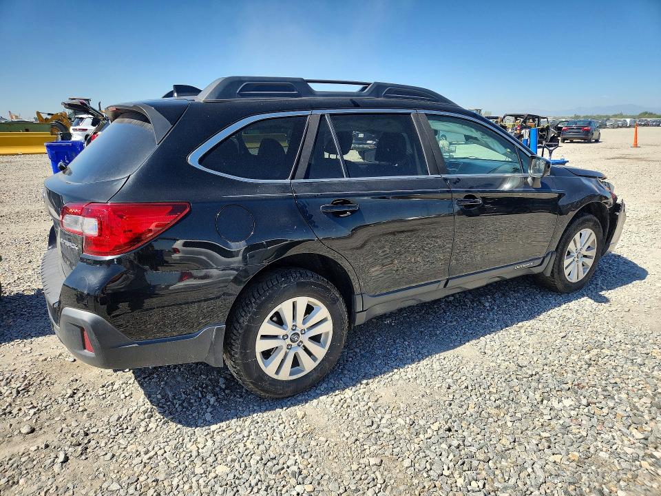 Photo 3 from auction – 2018 SUBARU OUTBACK with VIN 4S4BSACC2J3211131