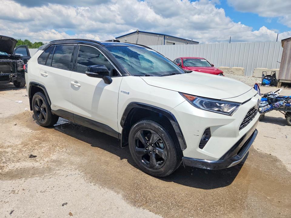 Photo 4 from auction – 2021 TOYOTA RAV4 with VIN 2T3E6RFV7MW006617