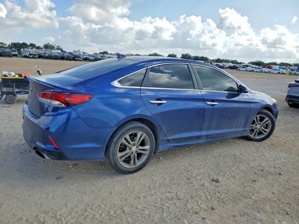 Photo 3 from auction – 2019 HYUNDAI SONATA with VIN 5NPE34AF0KH768462