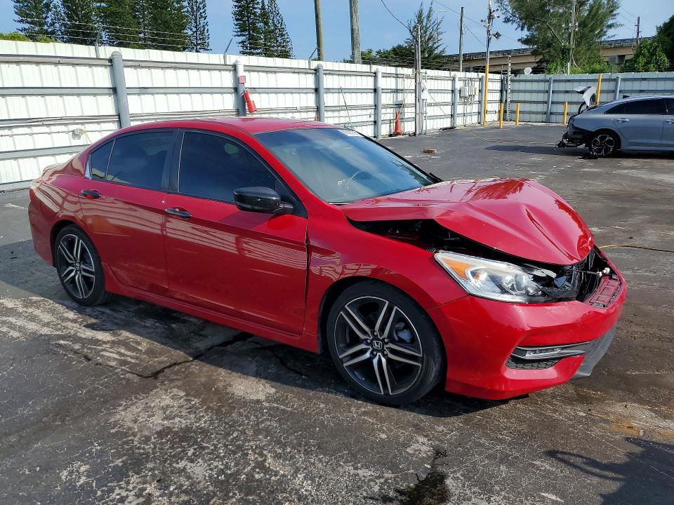 Photo 4 from auction – 2017 HONDA ACCORD with VIN 1HGCR2F15HA038698