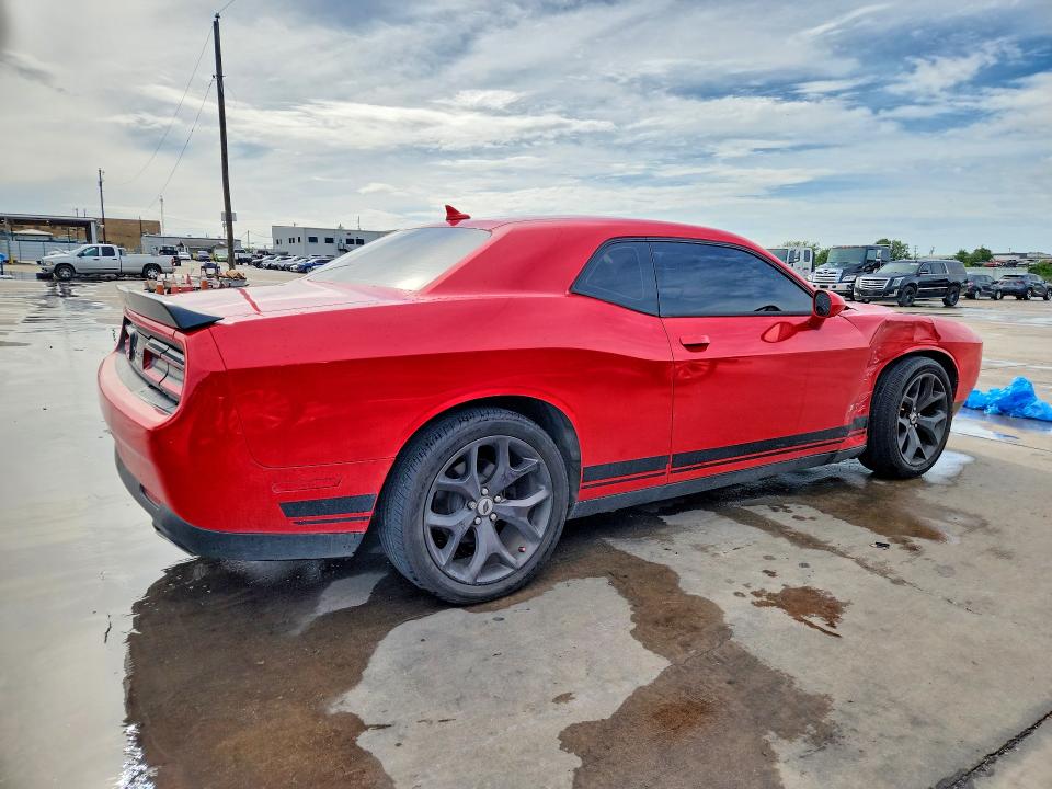 Photo 3 from auction – 2017 DODGE CHALLENGER with VIN 2C3CDZAG5HH636068