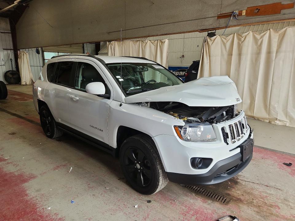 Photo 4 from auction – 2017 JEEP COMPASS with VIN 1C4NJDEB0HD111835